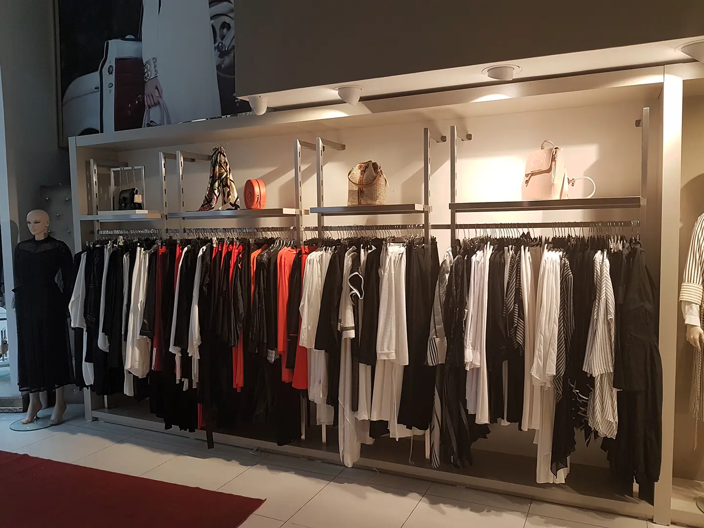 pendik ebra giyim mağaza tasarımı