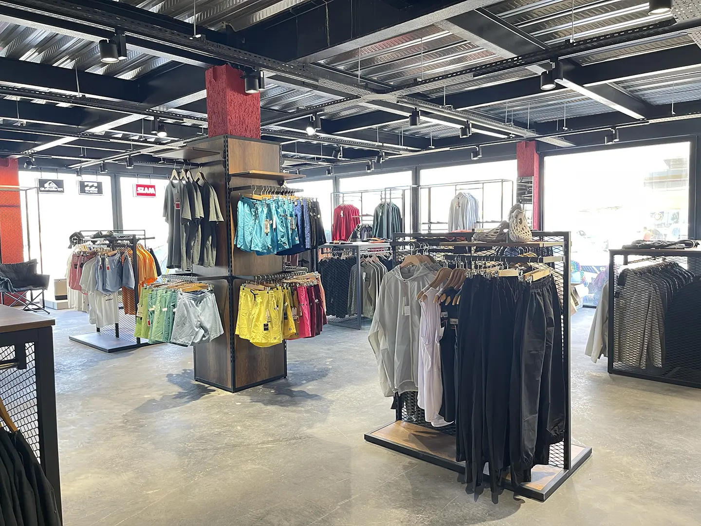 vault milas mağaza tasarımı